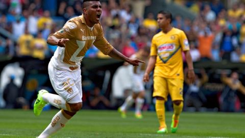 Daniel Ludueña celebra su segunda anotación sobre los azulcrema en duelo de la jornada 8.