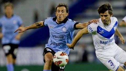 La Liga Argentina entró a su cuarta fecha con  el Vélez Sarsfield de Emiliano Papa (der.) perdiendo.