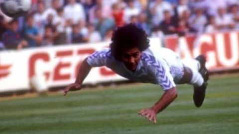 Hugo Sánchez, ídolo mexicano de todos los tiempos, destacó por su capacidad de hacer unos bellos goles de cabeza