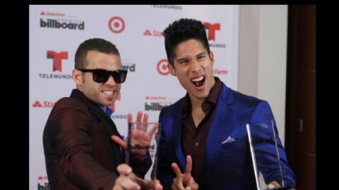 Chino y Nacho "esperan que la paz se imponga ante la violencia que ha enlutado a muchas familias en los últimos días".