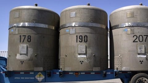 Drones con residuos transuránicos, comúnmente conocidos como “TRU”.