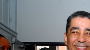 Melissa Mark-Viverito recorrió ayer junto a  Adriano Espaillat el Centro de Envejecientes Leonard Covello.