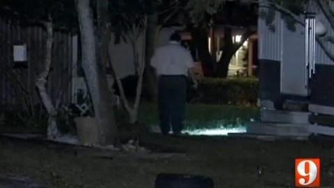 Personal de la FWC llegó a la residencia donde se reportó el ataque.