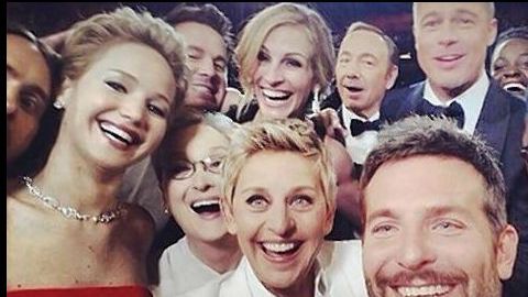 Ellen DeGeneres logró la foto imposible, imagen que provocó la caída de Twitter.