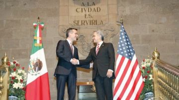 Eric Garcetti se reunió ayer con el jefe de gobierno del Distrito Federal, Miguel Ángel Mancera para firmar el convenio.