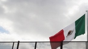 La política actual de la Patrulla Fronteriza permite el uso de la fuerza letal si existe un “peligro inminente de muerte o de graves lesiones físicas” para los agentes.