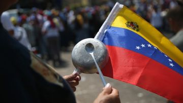 El vicepresidente de EEUU cuestionó la violencia y la represión que usan las fuerzas del Gobierno contra los manifestantes en Venezuela.