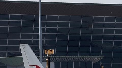 Las autoridades investigan una posible implicación de redes terroristas en la desaparición del avión de Malaysia Airlines.