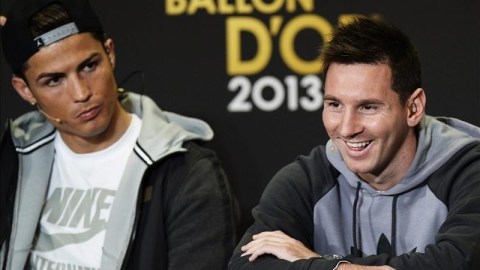El delantero portugués del Real Madrid, Cristiano Ronaldo (i), y el delantero argentino del FC Barcelona Lionel Messi. EFE/Archivo
