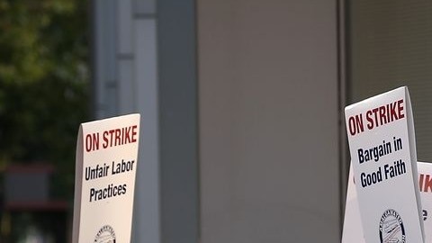 La medida de Obama beneficiará principalmente a gerentes de establecimientos de comida rápida o pequeñas tiendas, agentes que procesan préstamos a consumidores, técnicos de computación y oficinistas.