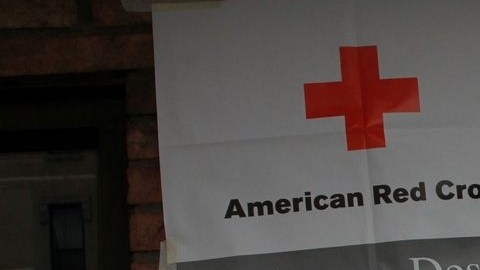 La Cruz Roja colabora directamente en los refugios que acogen a los damnificados por el desplome de los edificios en East Harlem.