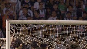 Monarcas vence a los Rayados de Monterrey con gol de Carlos Adrián Morales.