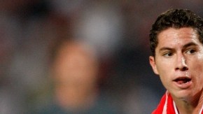 Bryan Oviedo se restablece  satisfactoriamente de la fractura de tibia y peroné que sufrió en  enero.