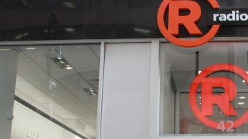 Radio Shack va a cerrar 1,100 de sus tiendas.