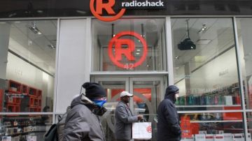 Radio Shack va a cerrar 1,100 de sus tiendas.