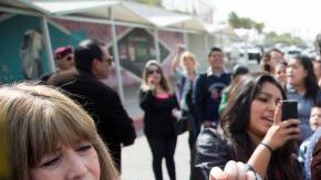 La activista en favor de los migrantes, Elvira Arellano, hoy cruzó la frontera a los Estados Unidos por la garita de Otay, para solicitar asilo, después de haber sido deportada en 2007.