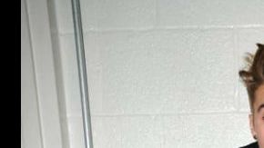 El ídolo del pop fue detenido por participar en una carrera ilegal de autos.