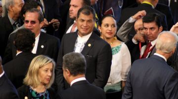 Rafael Correa durante la pasada posesión de Michelle Bachelet en Chile.