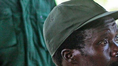 El rebelde obliga a menores enlistarse en su ejército.