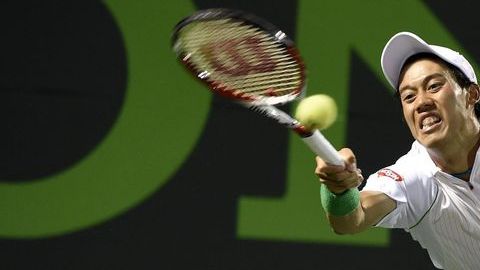 El japonés aprovechó la inusual debilidad e inconsistencia de Federer.