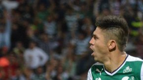 Oribe Peralta consiguió las dos anotaciones para el triunfo del Santos Laguna