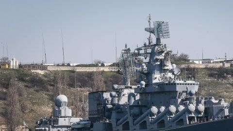 Según la senadora demócrata Dianne Feinstein, Rusia ha movilizado 40,000 tropas.