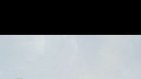 Chris Evans (en el papel del súper héroe, ya integrado en la sociedad del siglo XXI)