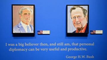 Una de sus creaciones favoritas es la pintura de su padre, el presidente George Bush.