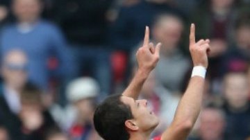 Javier "Chicharito" Hernández colaboró con un gol en el triunfo del Manchester United 4-0 sobre Newcastle