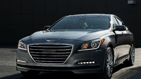 Además, incluye un totalmente nuevo diseño interior y exterior.