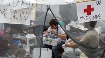 Opositores permanecen en un campamento frente a las oficinas de las Naciones Unidas (ONU) en el municipio de Chacao.
