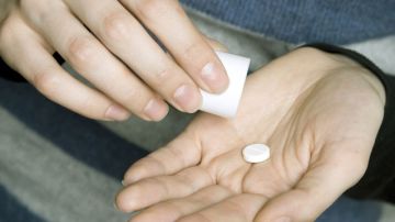 Estudios revelan que dosis pequeñas diaras de Aspirina reducen el riesgo de preeclampsia.
