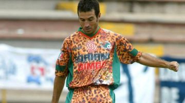 Jaguares de Chiapas llegó a sacar uno de los uniformes má extraño del fútbol mexicano