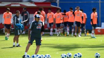 En esta su segunda etapa con Chivas,   La Volpe ha  cambiado la forma en que trata a los jugadores.
