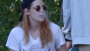 Kristen Stewart festejó su 24 cumpleaños fumando cannabis.
