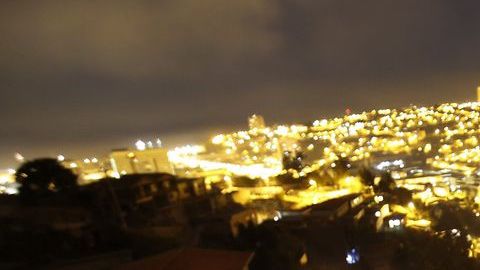 Varias brigadas trabajan para sofocar el fuego.