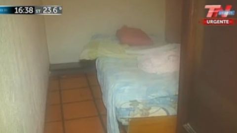La menor era alimentada con levadura de cerveza, pan y agua, y mostraba signos de violencia física.