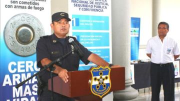 El subdirector de la PNC, Mauricio Ramírez, afirmó que los ataques se deben al aumento de operativos que ha sorprendido a pandilleros cometiendo delitos y portando armas.