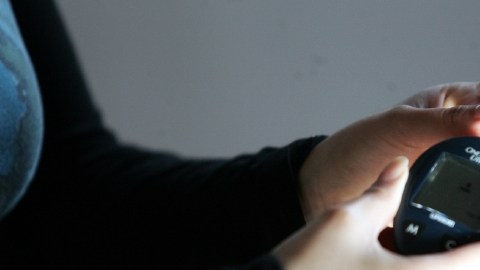 Los diabéticos deben realizarse monitoreos periódicos para detectar cualquier anormalidad.