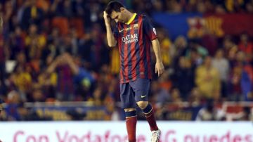 Esta versión de Leo Messi, apático y distante, en los campos de juego preocupa al Barcelona y a Argentina.