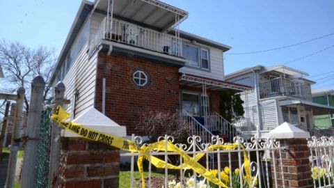 El fuego se inició en el sótano de la vivienda, según  el Departamento de Bomberos. Los pequeños  Aniya Tinglin y Jai'Launi perecieron en el siniestro.