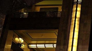 Los mandatarios montaron una guardia de honor ante la cenizas del escritor colombiano.