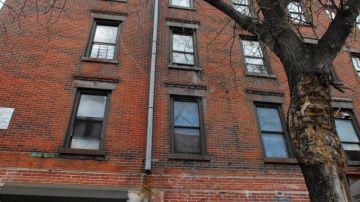 Este edificio, ubicado en el 177 de la calle Crystie. en el sector Loisaida, de Manhattan, fue desde donde cayó el pequeño Jayvin Cruz.