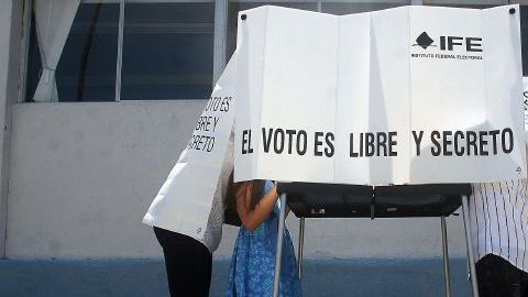 Con tal de conseguir votos los políticos son capaces de ofrecer las perlas de la virgen.