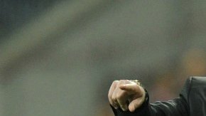 Carlo Ancelotti, técnico del Real Madrid no dejó de dar indicaciones durante todo el partido