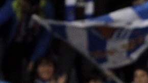 Carlos Vela (izq.) en una de sus 14 celebraciones de gol.