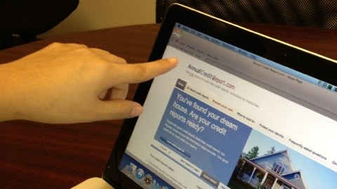 Las autoridades buscan limitar el ingreso a la red de prestamistas por internet.