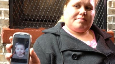 Migdalia Morales sigue culpando al Departamento de Servicios para Desamparados por la muerte de su hijo.