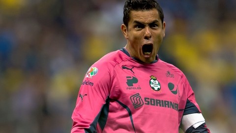 Oswaldo Sánchez confía en revertir la derrota que Santos sufrió en la ida de los cuartos de final ante Águilas del América.