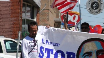 Miles de inmigrantes de las Carolinas marcharon ayer desde el Parque de los Veteranos  a lo largo de dos millas hasta la Calle Central, exigiendo que dejen de separar a las familias.